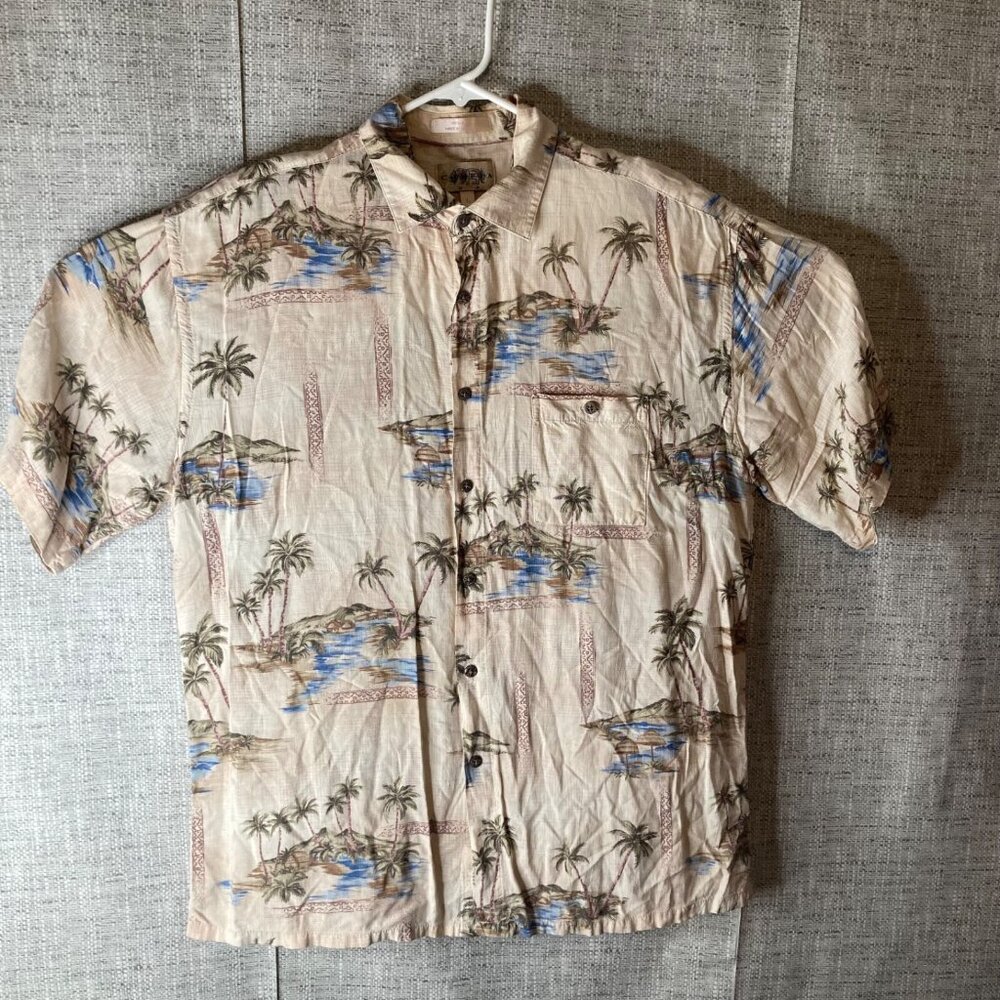 Hawaiian Style Campia Moda Button Down Shirt Men's Large With Island Print.